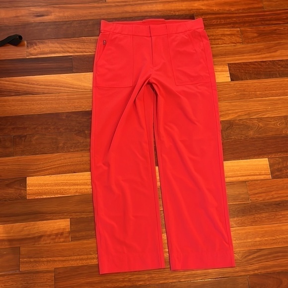 𝅺⭐️ Athleta Utility Crop Pant Hibiscus Size 6 - Picture 1 of 12